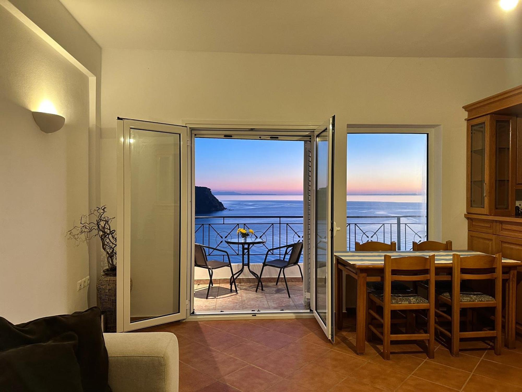 Roumers Himara Exterior foto